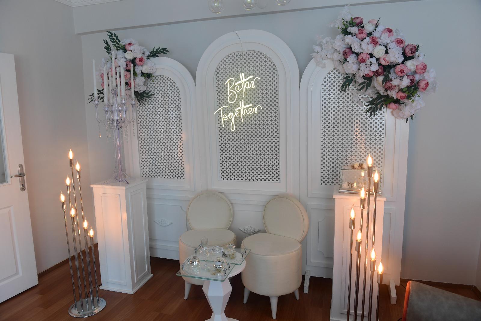 LİLİA ÇİÇEK EVİ & ORGANİZASYON