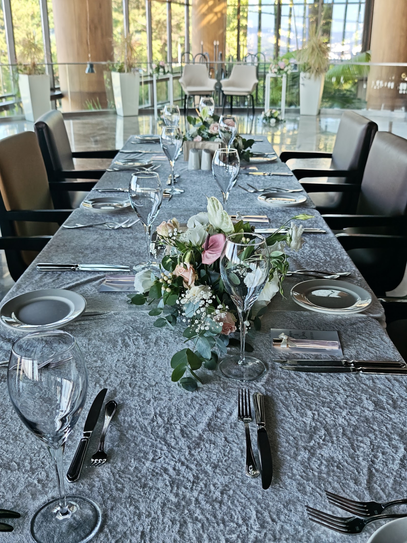Sestra Floral Cafe & Çiçekçilik