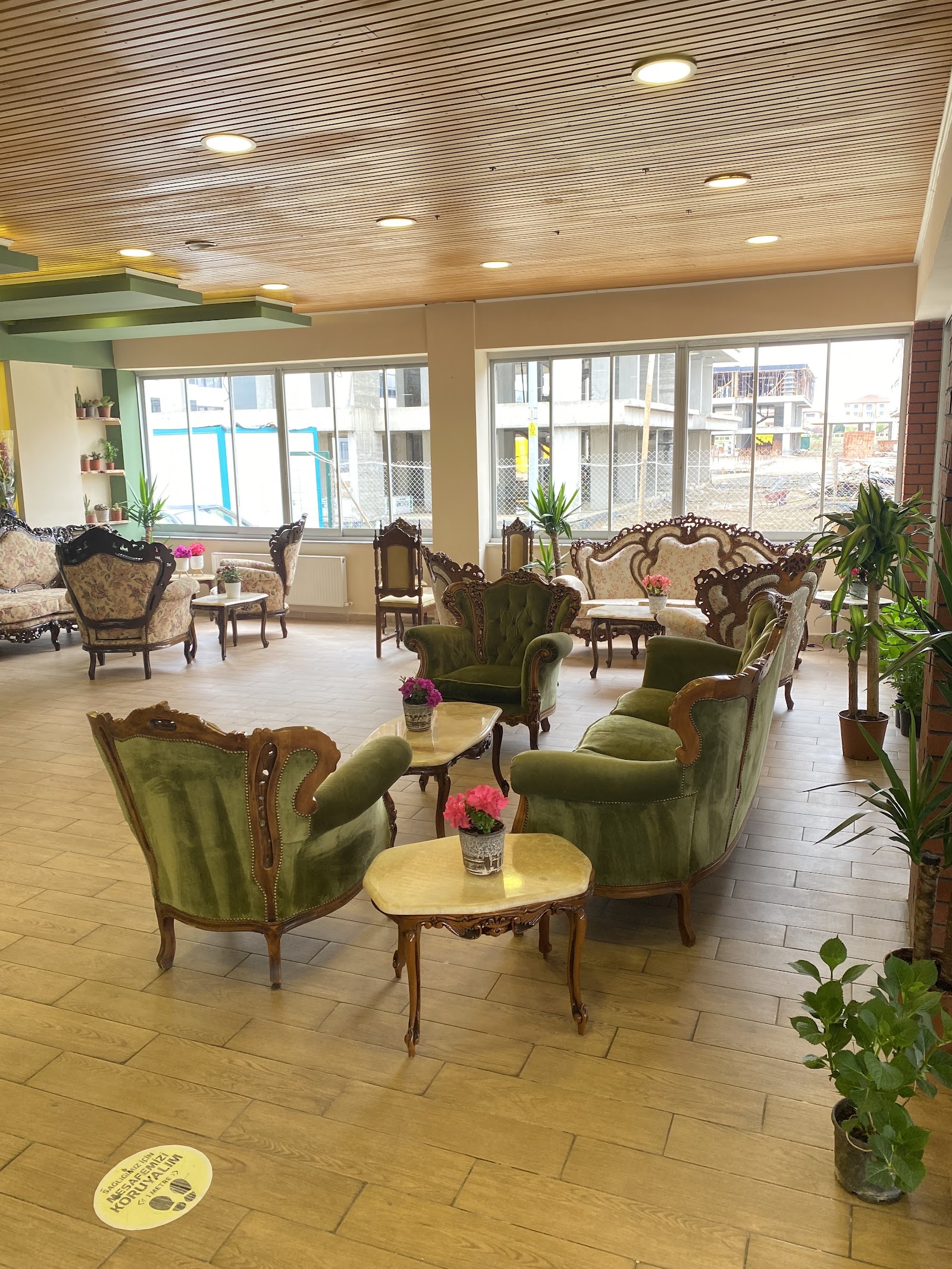 Sestra Floral Cafe & Çiçekçilik