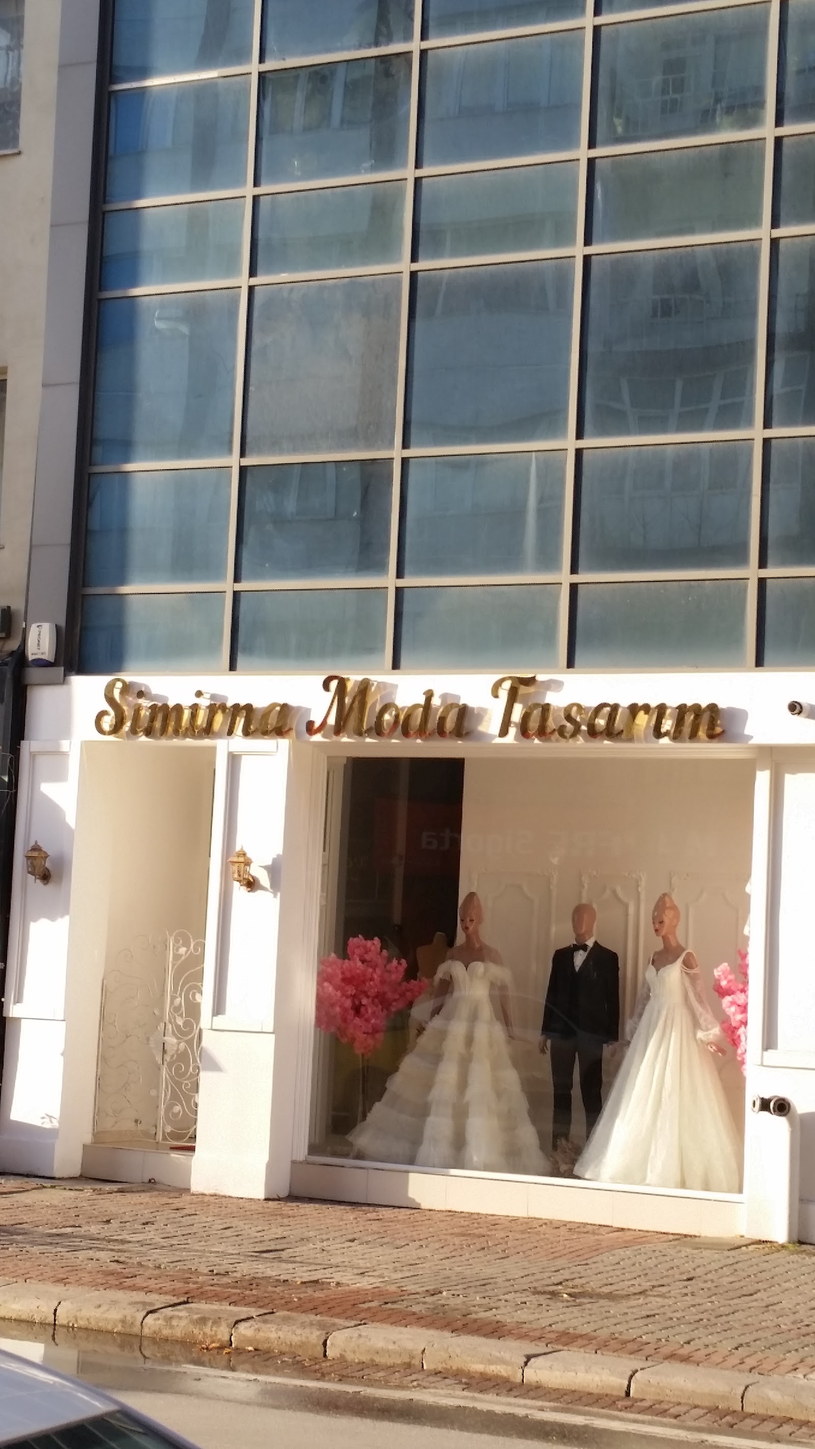 Simirna Moda Tasarım kır düğünü mekanı